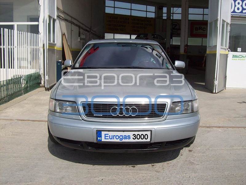 Audi A8 4.2  299hp газов инжекцион Zavoli OBD бутилка 80 литра