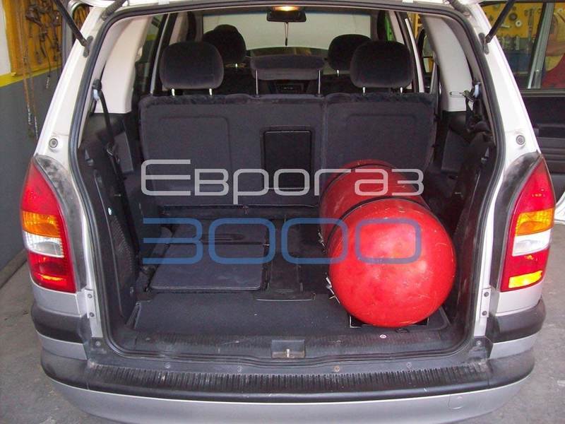Opel Zafira бутилка 80 литра  - МЕТАН